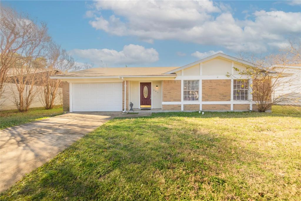 507 Southlake Drive, Forney