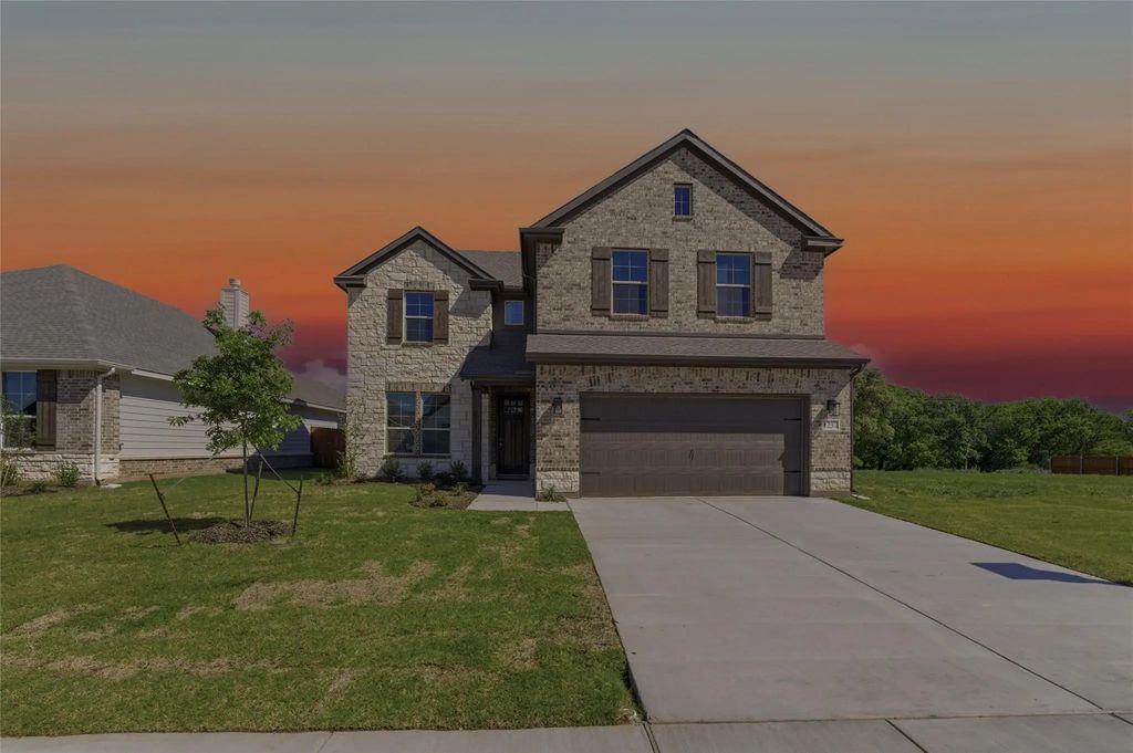 1237 Sabine River Lane, Springtown