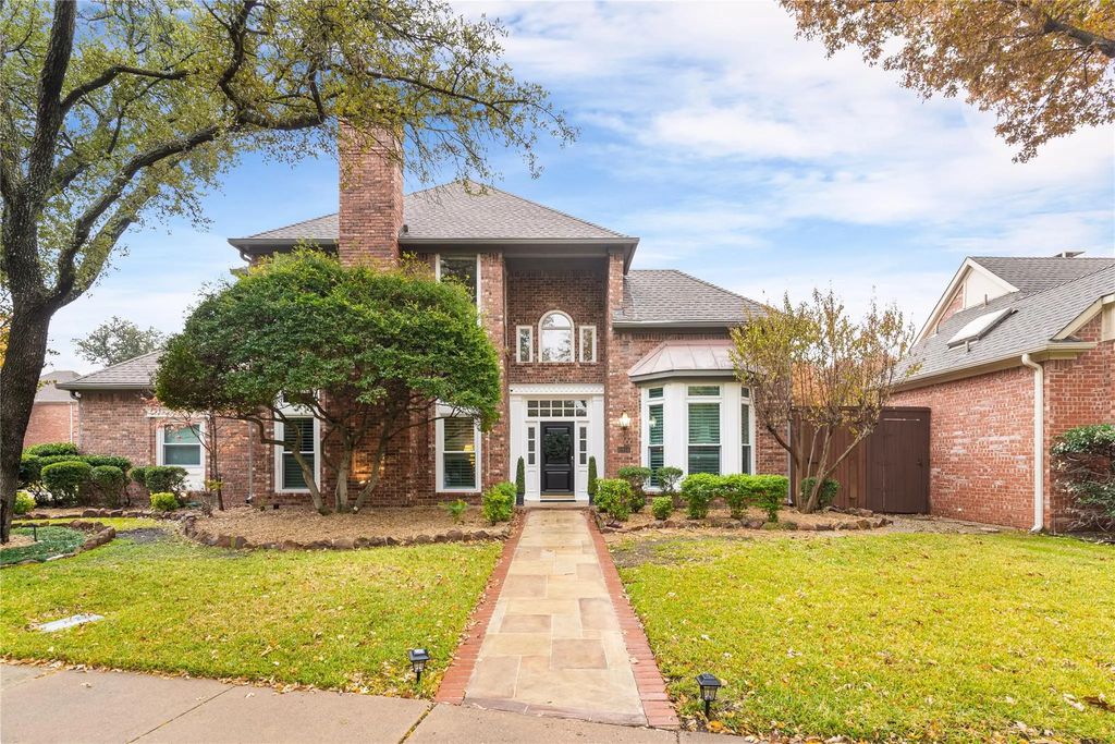 6914 Genstar Lane, Dallas