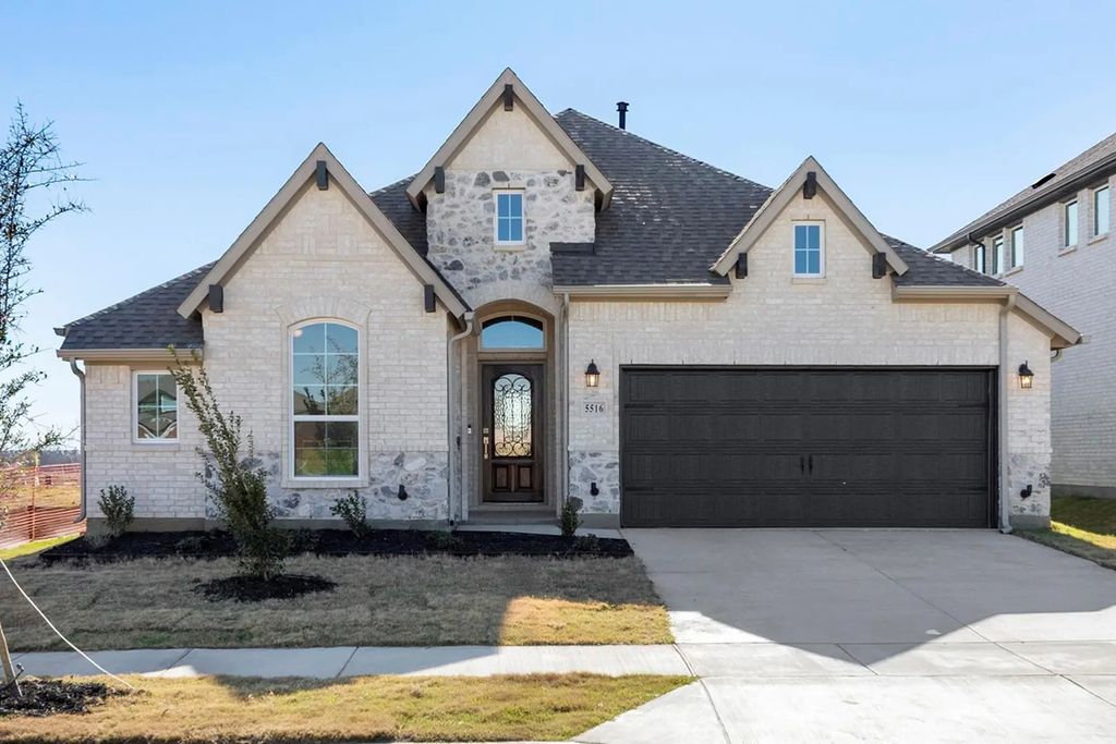 5516 Chevalier Way, Celina