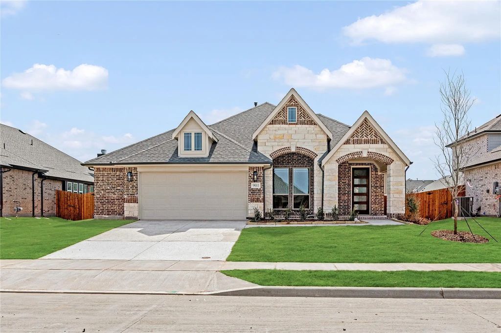 901 Split Oak Lane, Anna