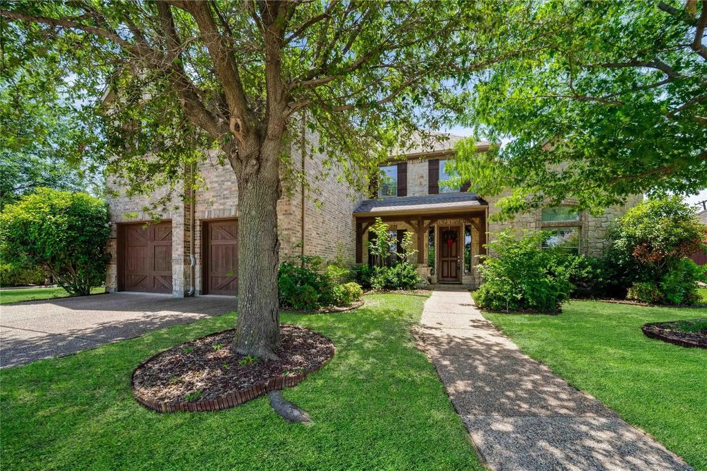 5804 Sterling Drive, Colleyville