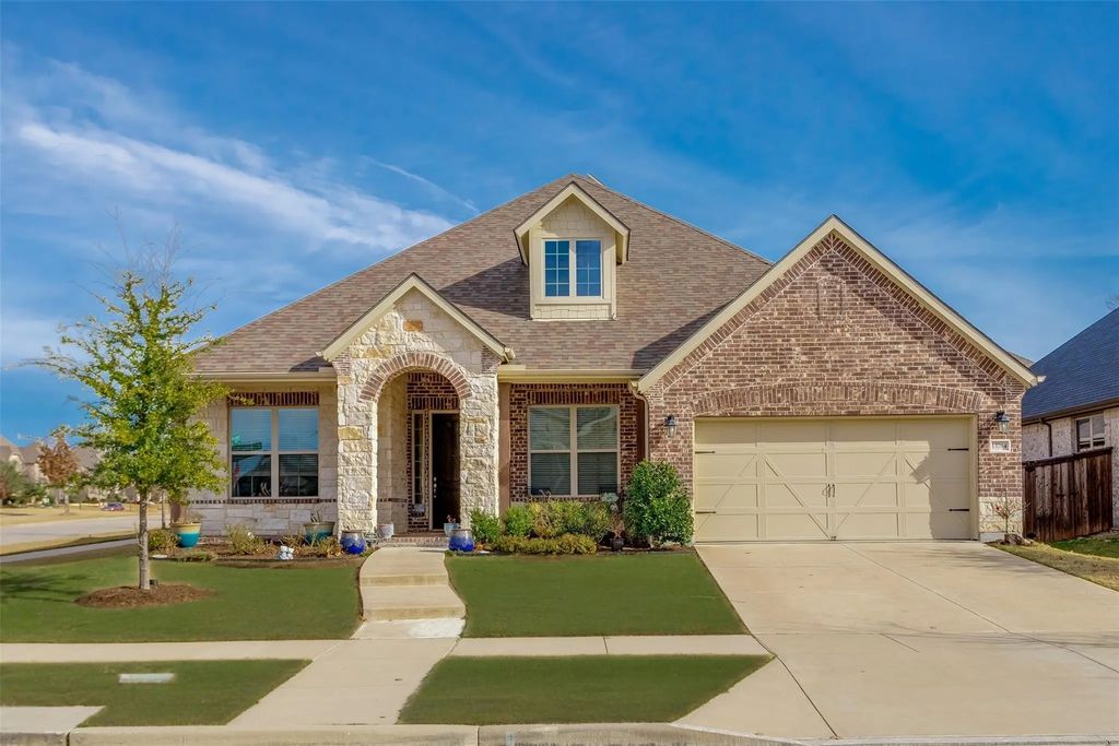 13784 Carmenita Drive, Frisco