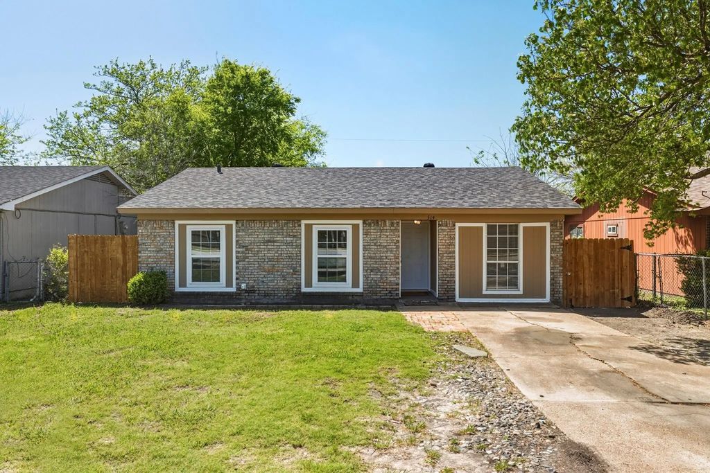 514 Peters Street, Waxahachie