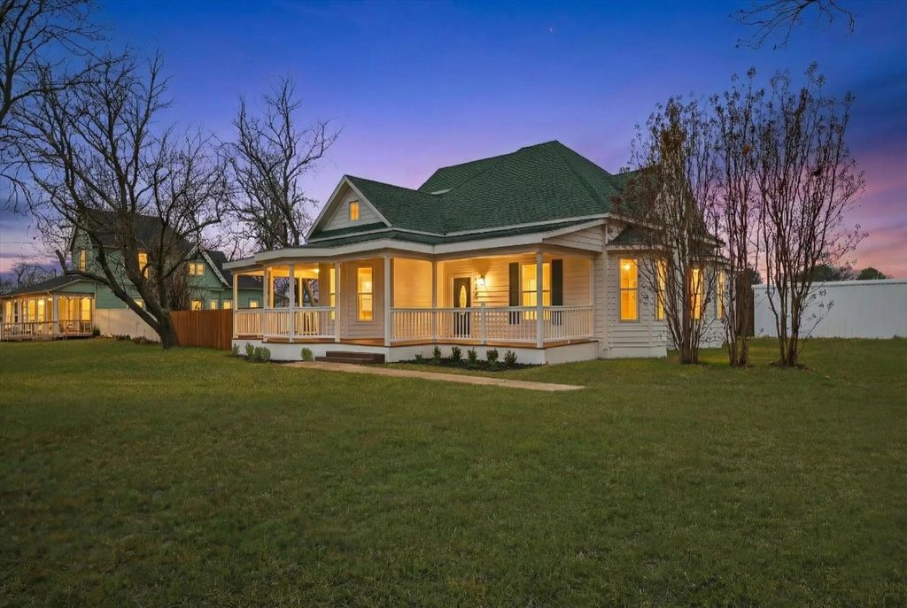 208 S Main Street, Collinsville