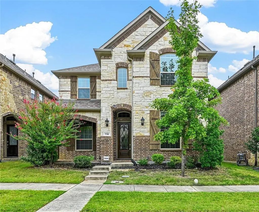 7116 Isle Royal Lane, Irving