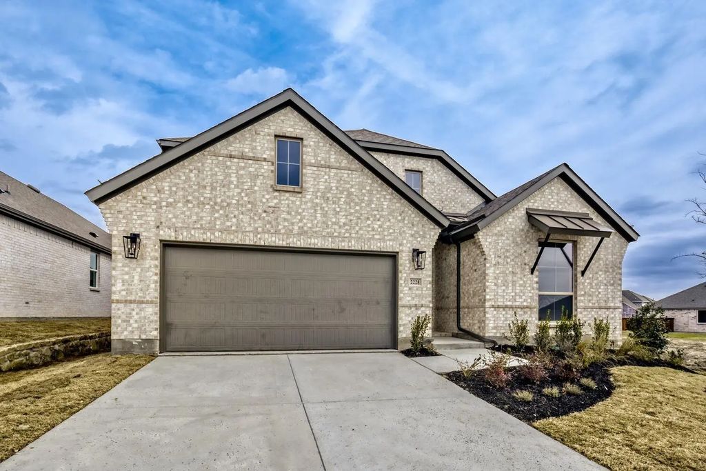 2228 Prickly Cactus Drive, Forney