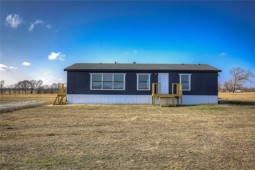 1945 County Road 4771, Sulphur Springs