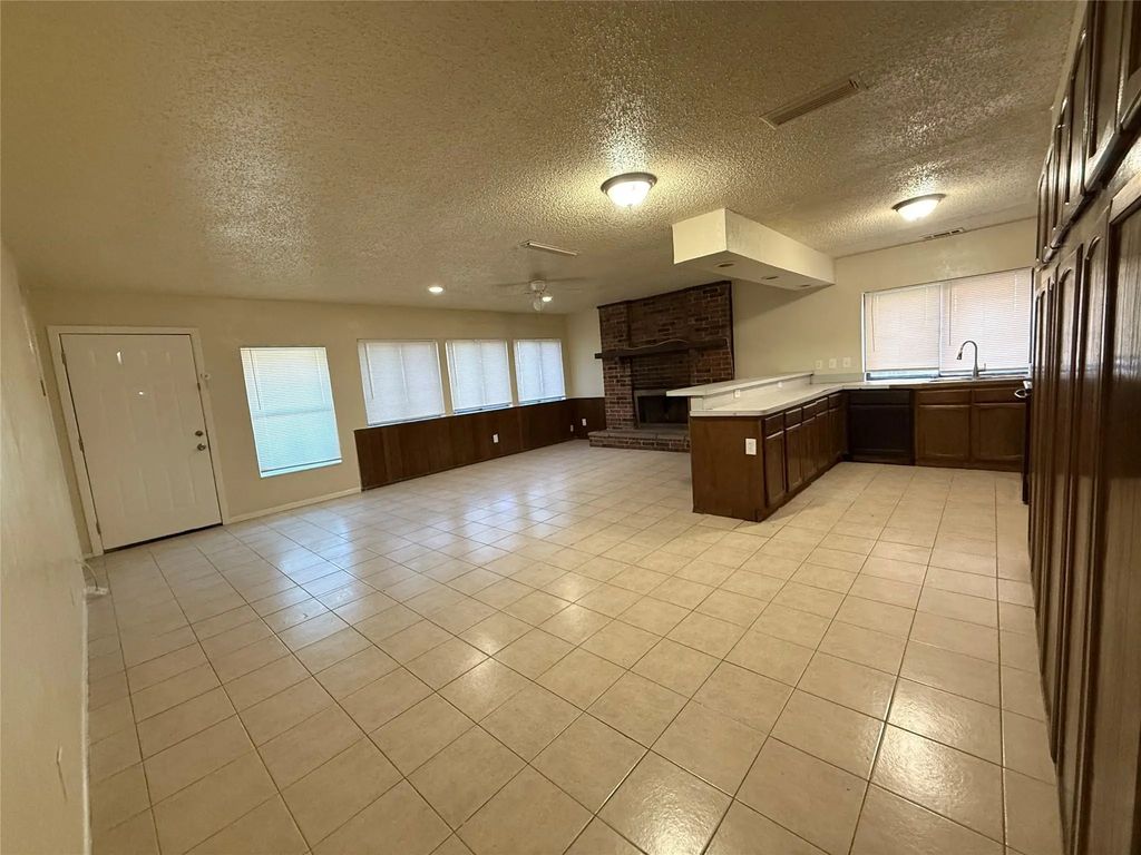 5005 Galaxie Road, Garland