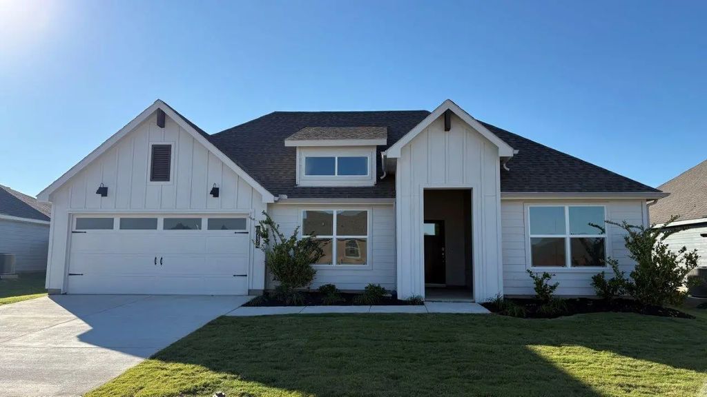 4206 Cornerstone Circle, Granbury