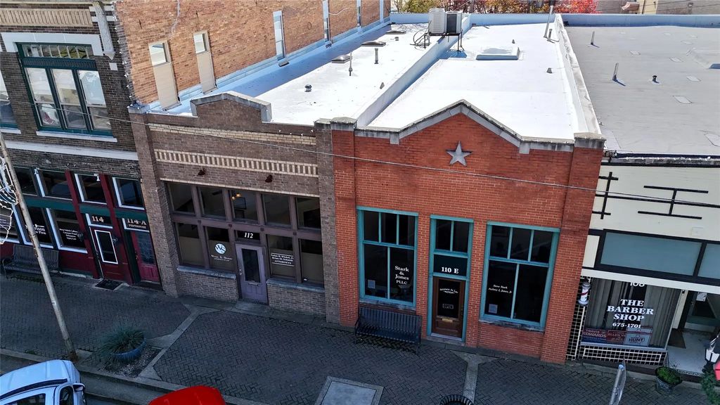 110 E Corsicana Street, Athens