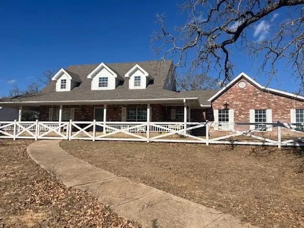 1705 County Road 122, Hico