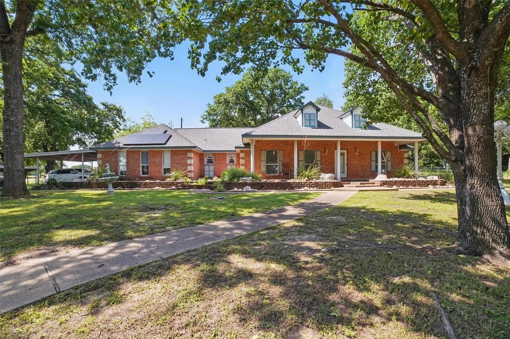 600 W Simonds Road, Seagoville