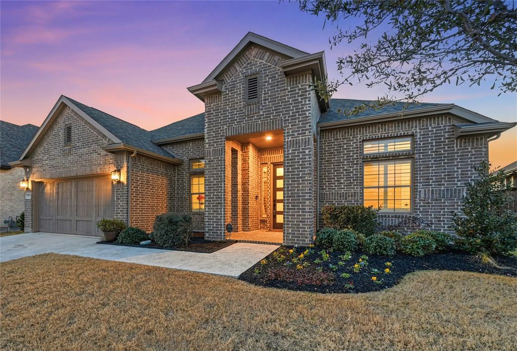 4409 Lake View Road, Oak Point