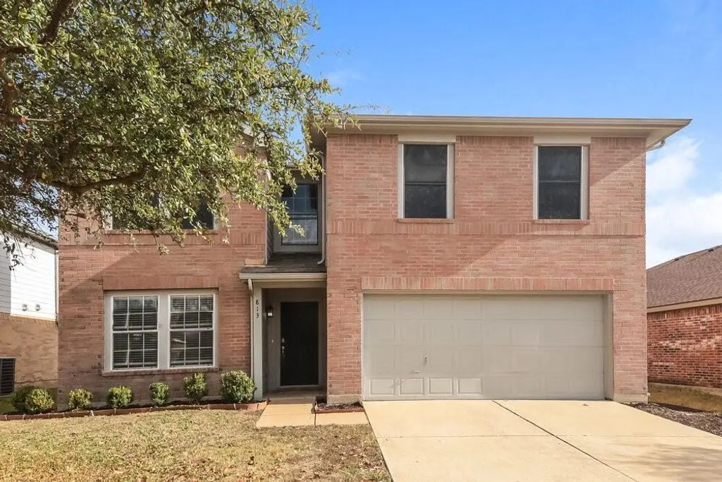 813 Post Oak Trail, Anna