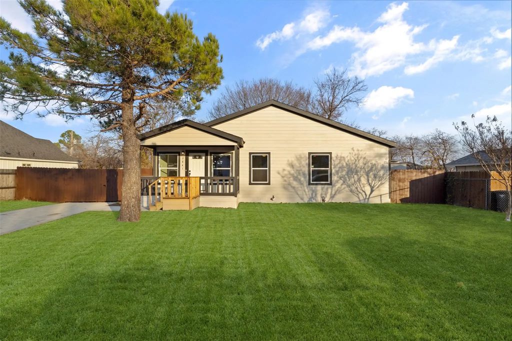 3841 Burnice Drive, Fort Worth