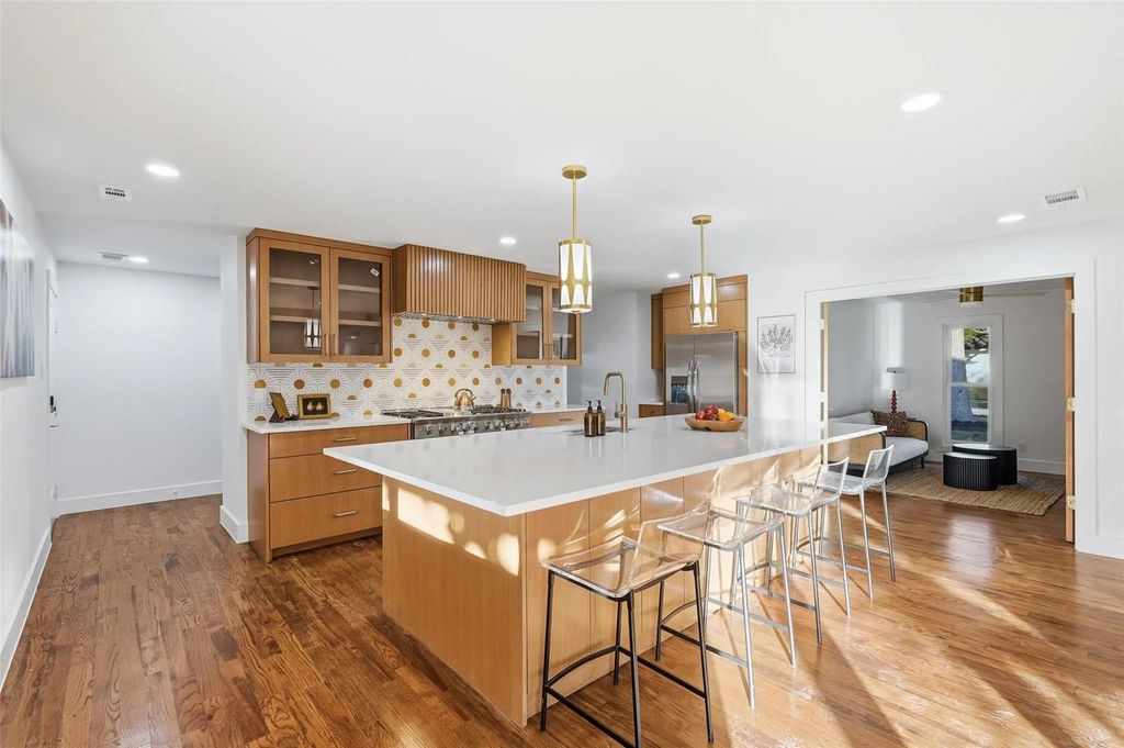 4007 Echo Glen Drive, Dallas