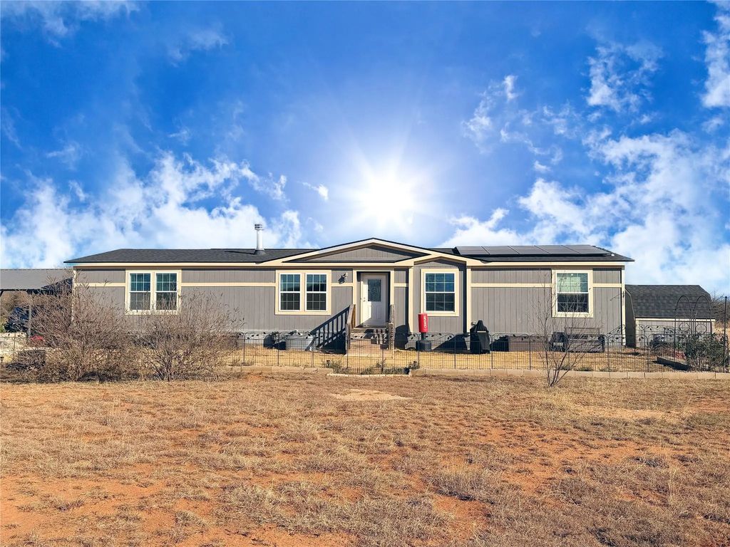 15820 County Road 511, Hawley