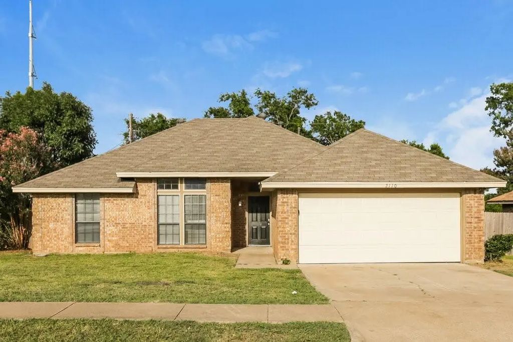 2110 Mesa Wood Drive, Glenn Heights