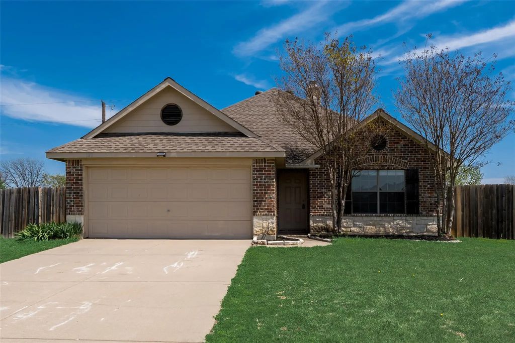 121 Price Circle, Hackberry