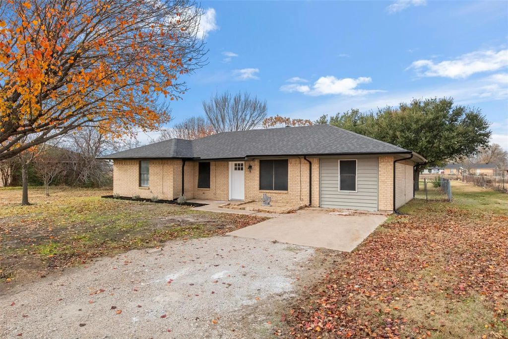 412 Green Acres Drive, Palmer