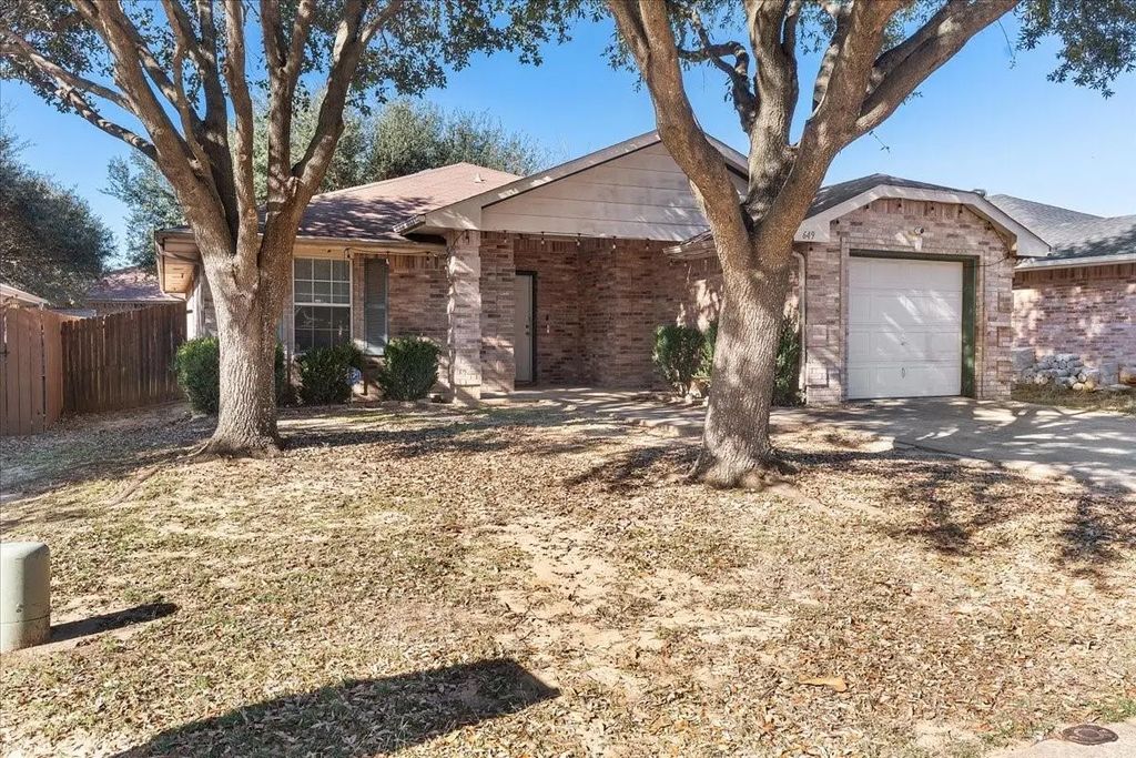 649 Moss Rose Court, Dallas
