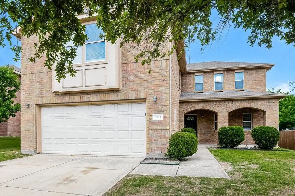 1330 Newton Drive, Cedar Hill
