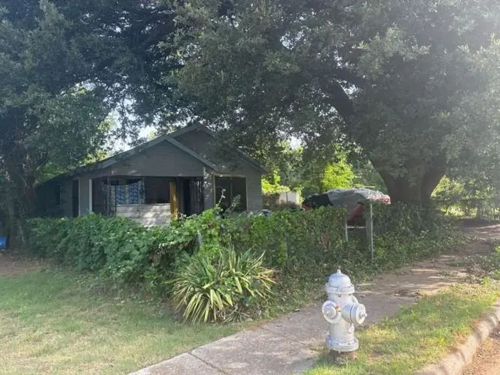 3827 Frank Street, Dallas