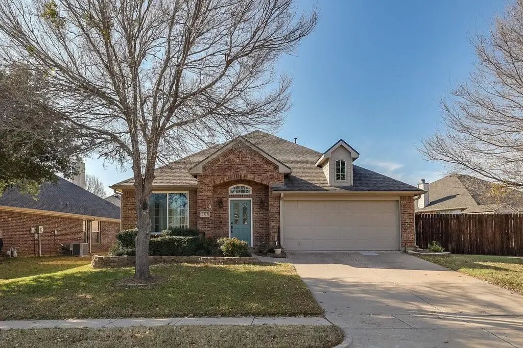 2713 Comanche Trail, Mansfield
