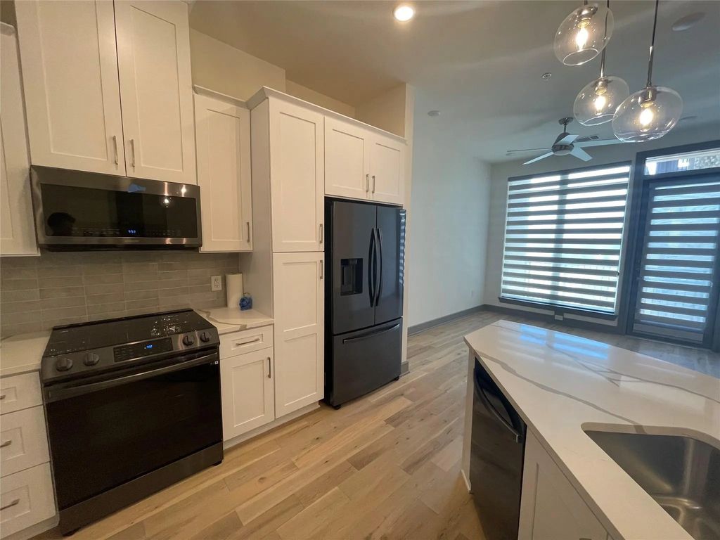 2700 Old Denton Road 3321, Carrollton