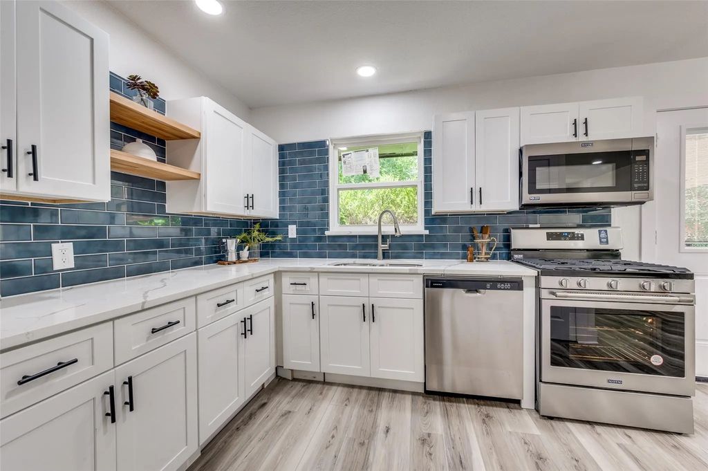 909 Lexington Drive, Irving