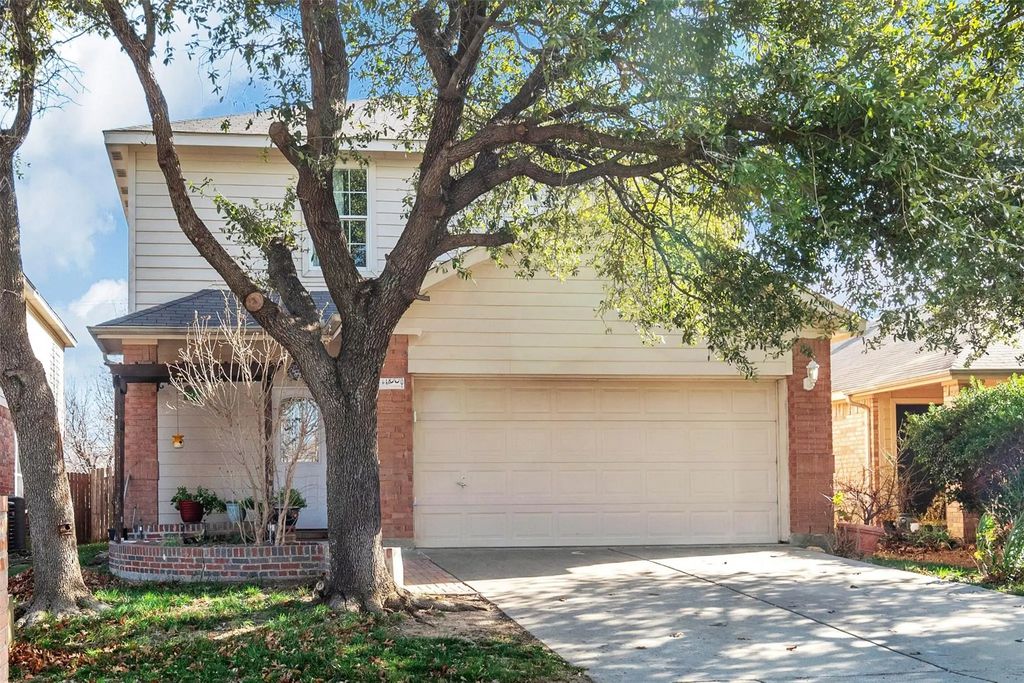 11856 Porcupine Drive, Fort Worth