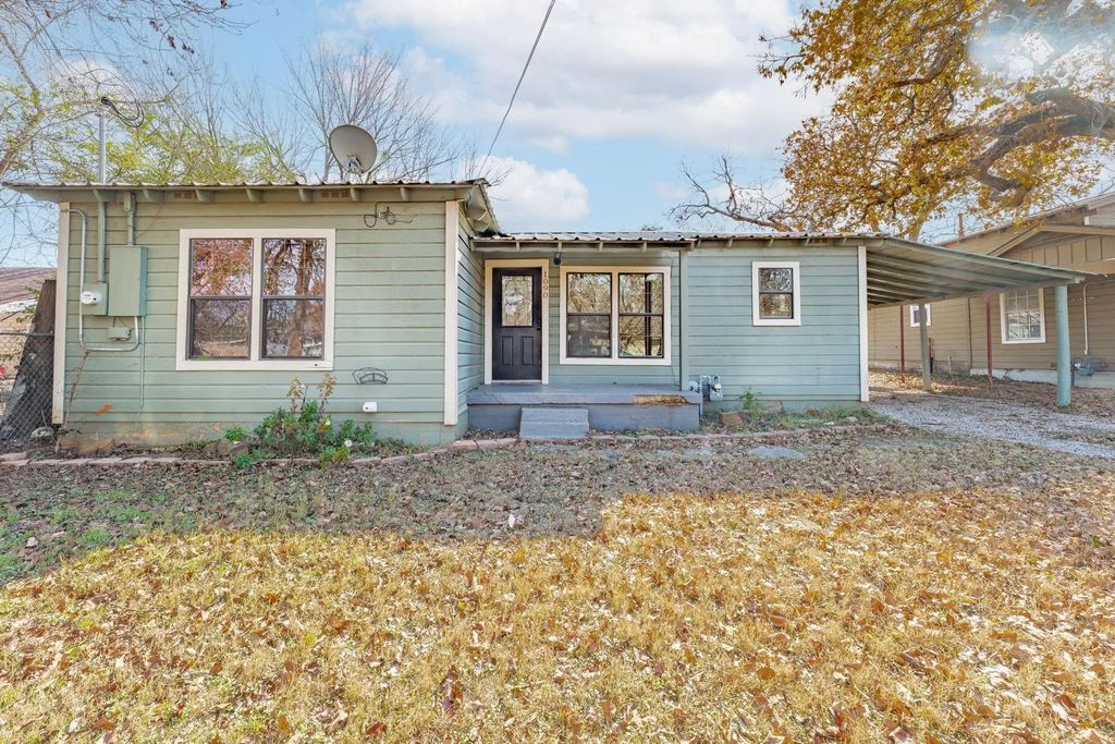 1090 W Elm Street, Stephenville