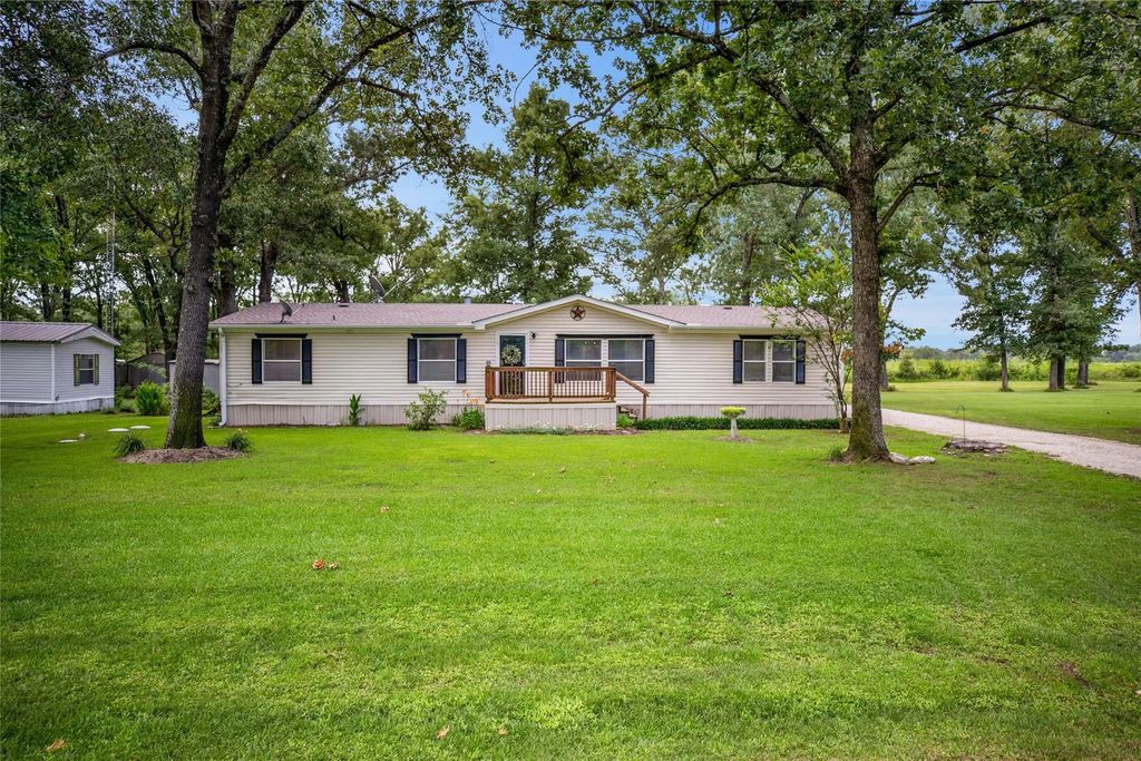 188 County Road 1541, Alba