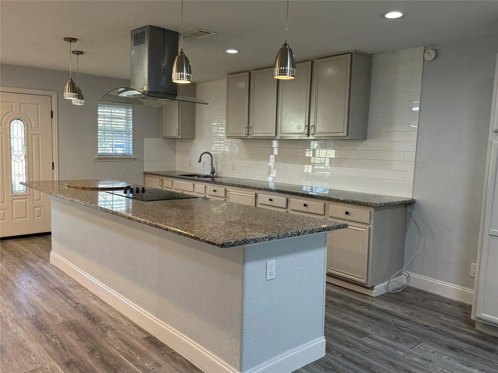 208 N Bowser Road, Richardson