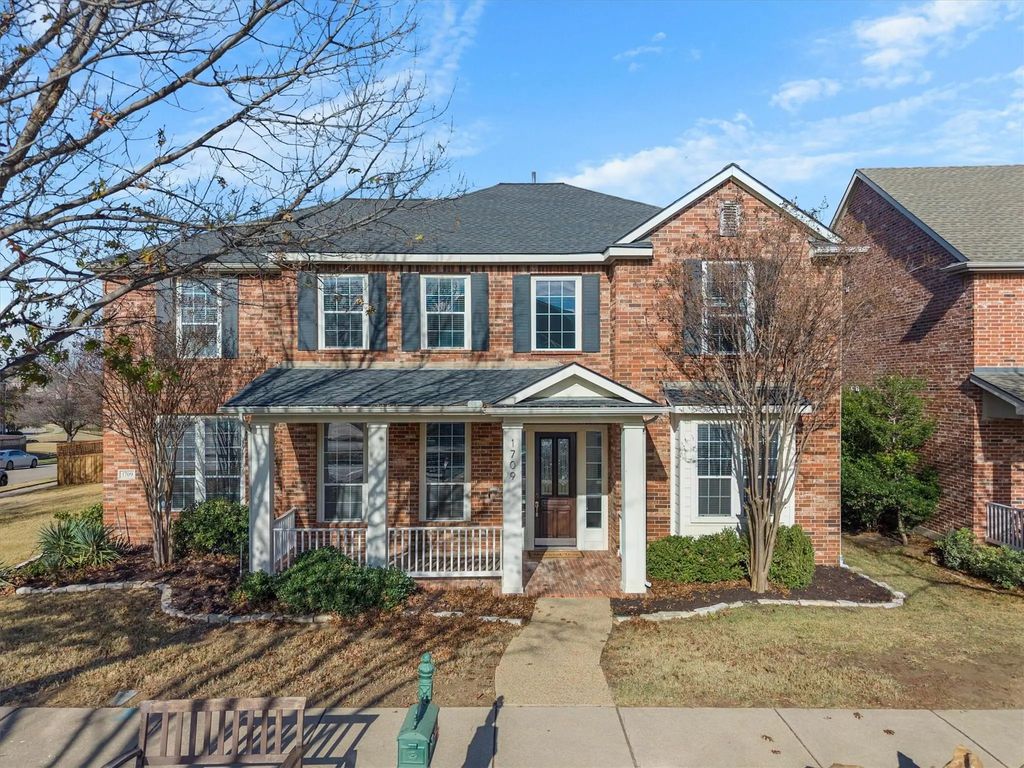 1709 E Branch Hollow Drive, Carrollton