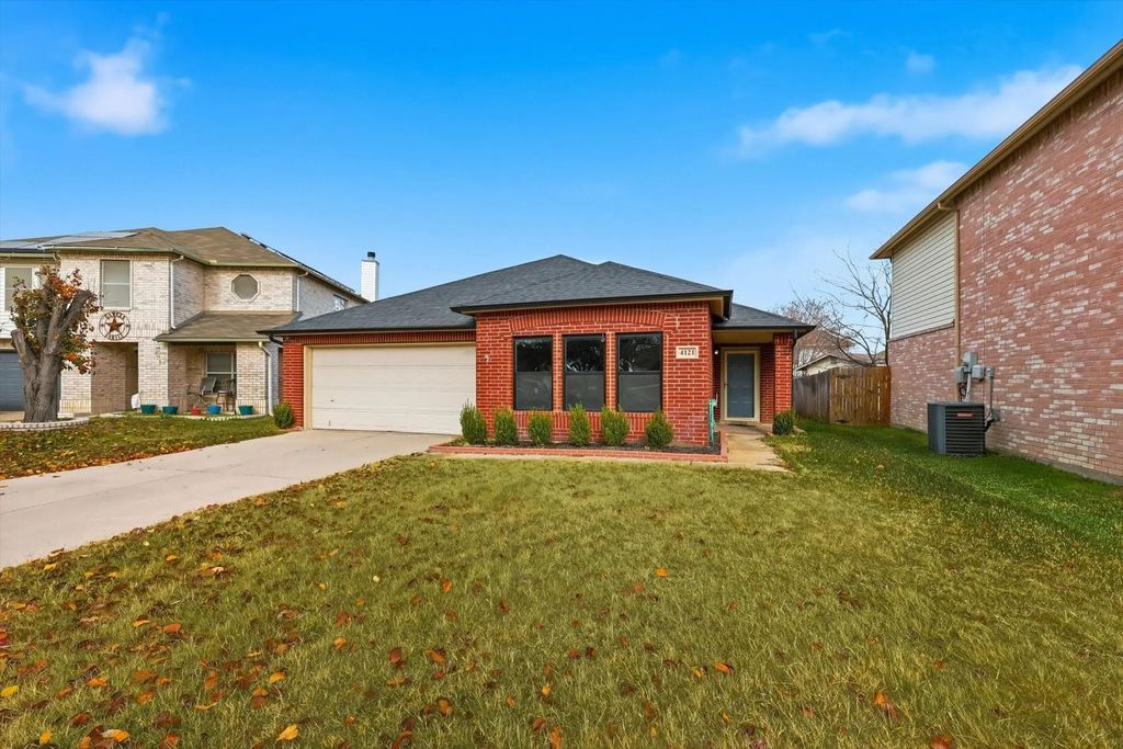 4121 Tupelo Trail, Fort Worth