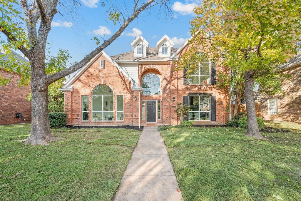 2029 Antwerp Avenue, Plano