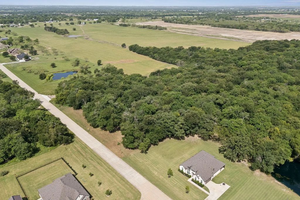 557 Buckthorn Drive, Royse City