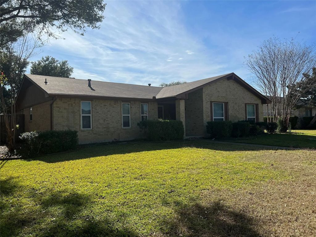 1924 Berkner Drive, Richardson