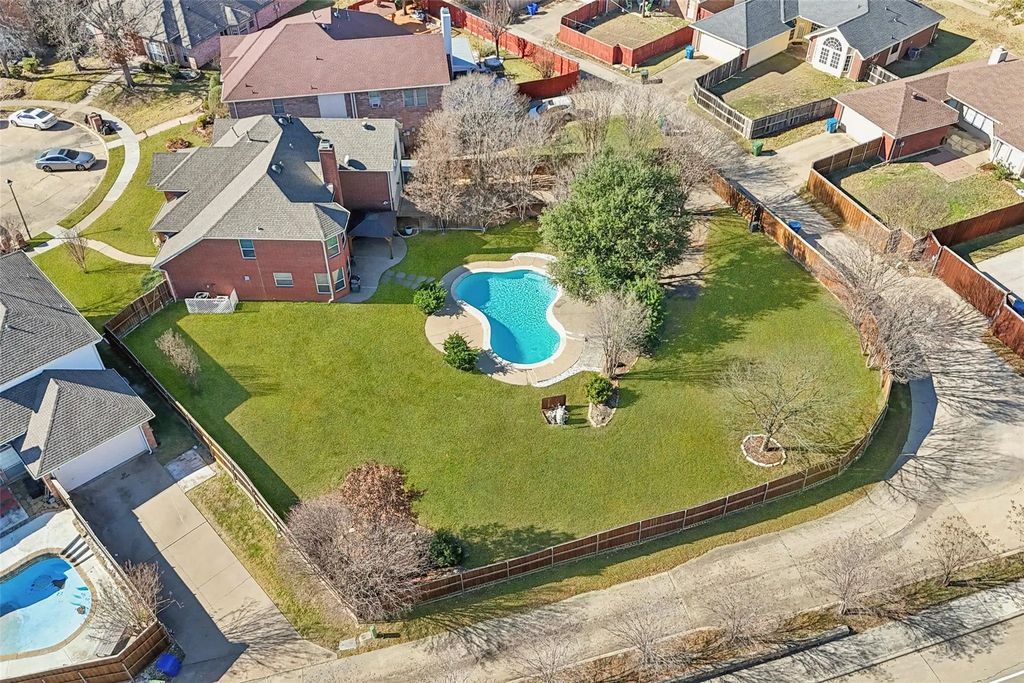 2808 Buena Vista Court, Carrollton