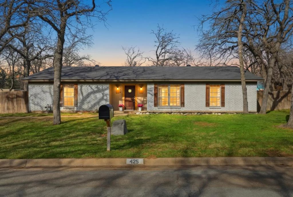 425 Marlin Lane, Keller
