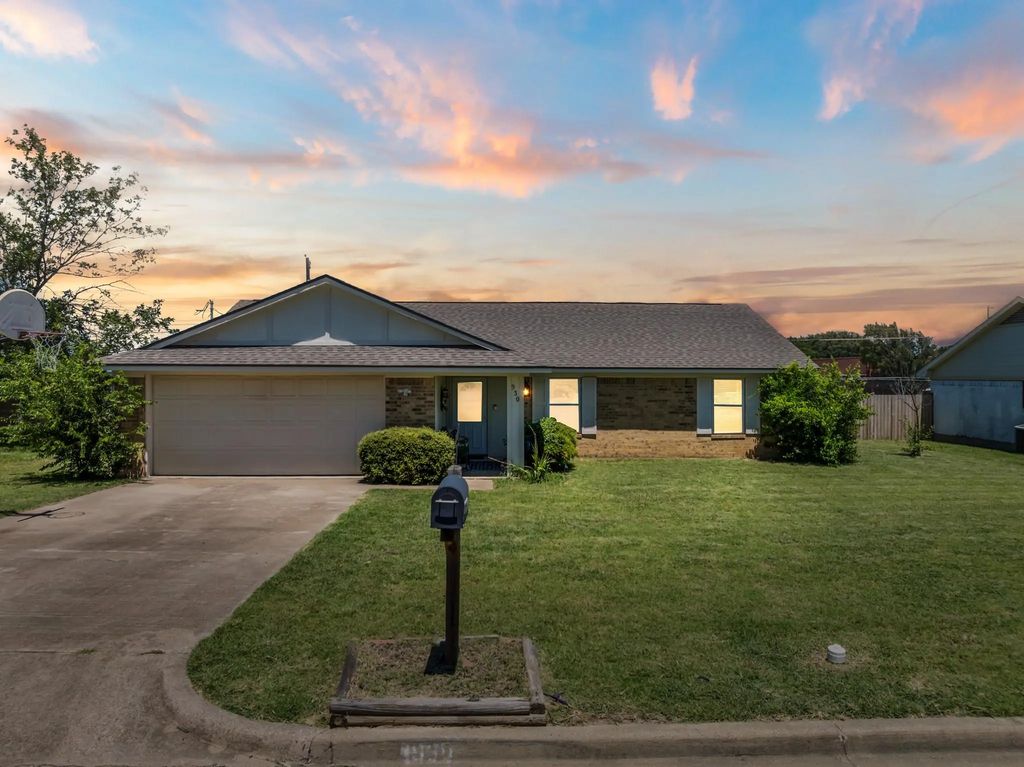 930 Vail Highlands Circle, Hewitt