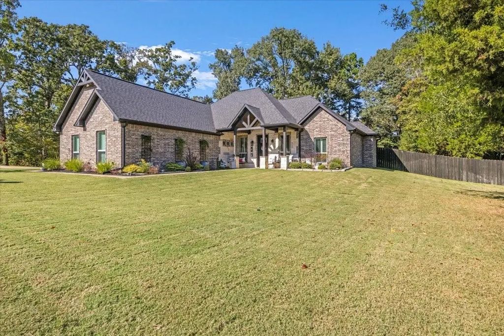 24012 Wild Flower Circle, Lindale
