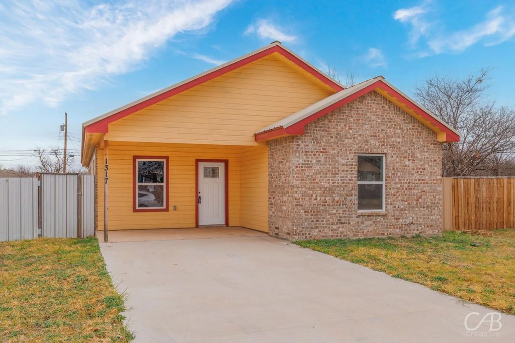 1317 Chestnut Street, Abilene