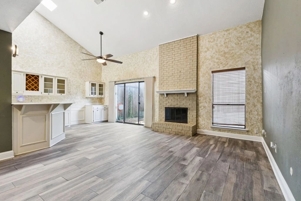 7450 Holly Hill Drive 114, Dallas