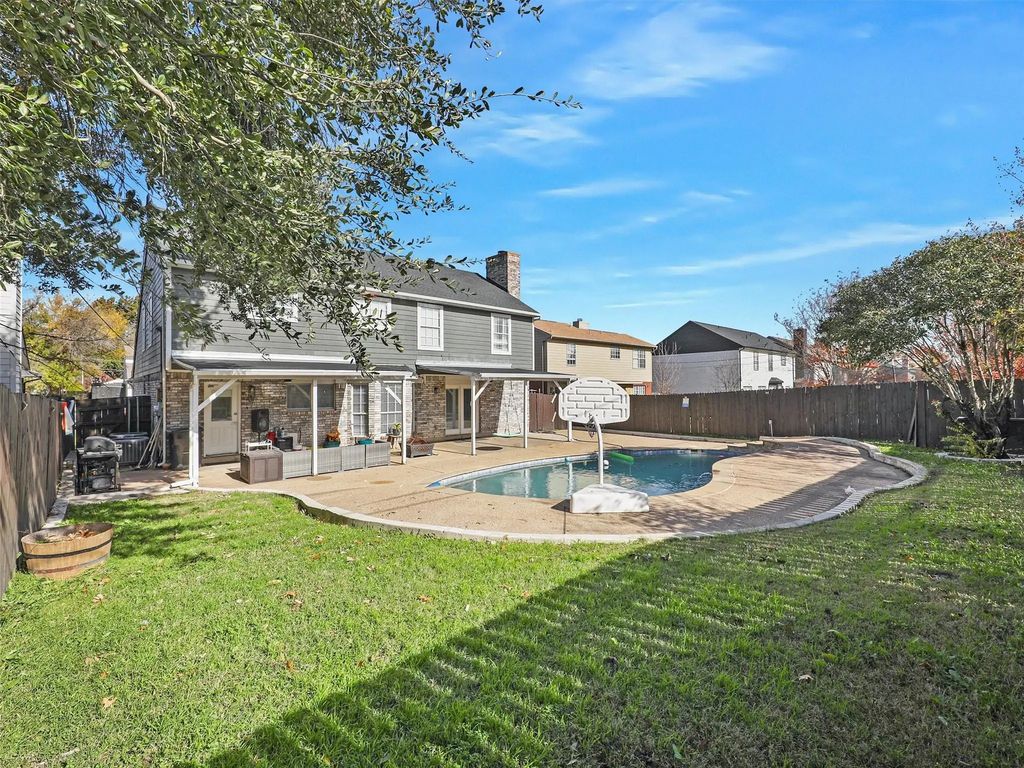 2322 Snowdon Drive, Arlington