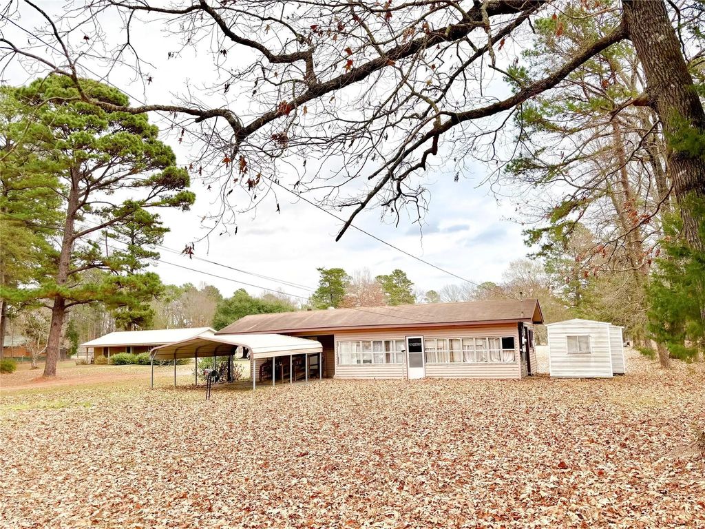 11949 Mooringsport Road, Mooringsport