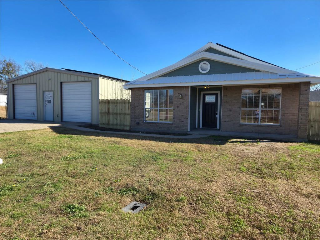 604 E South Street, Itasca