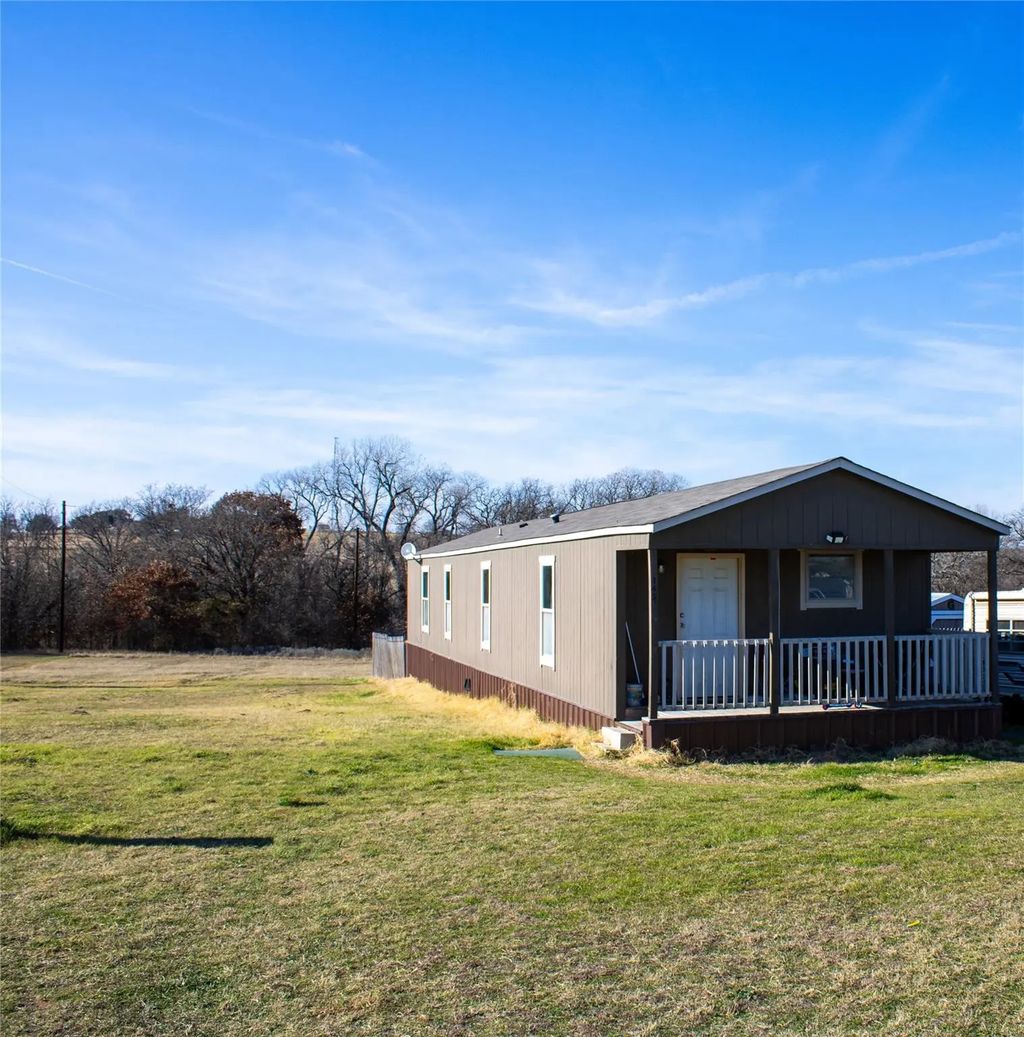 145 Firefly Drive, Springtown